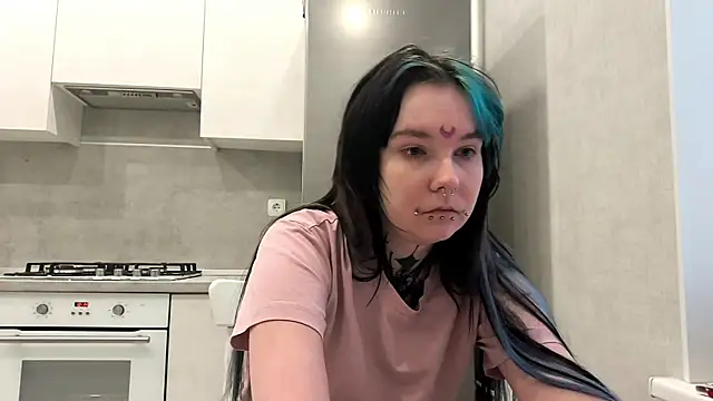 Snapshot of HighelikeGirl chatting on January 2026 07:02:02 AM HighelikeGirl online show from January 2026 07:02:02 AM