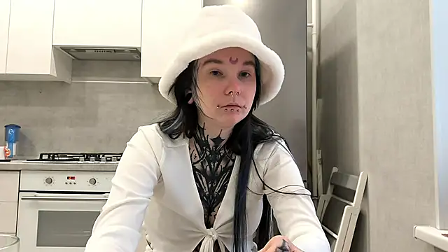 Snapshot of HighelikeGirl chatting on January 2026 07:01:01 AM HighelikeGirl online show from January 2026 07:01:01 AM