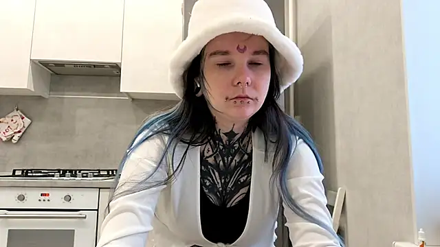 Snapshot of HighelikeGirl chatting on February 2026 06:23:01 AM HighelikeGirl online show from February 2026 06:23:01 AM