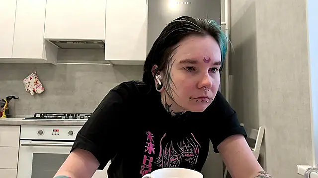 Snapshot of HighelikeGirl chatting on February 2026 06:11:02 AM HighelikeGirl online show from February 2026 06:11:02 AM