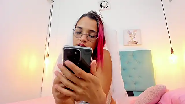 Snapshot of cris_dulce chatting on October 2025 01:56:02 PM cris dulce online show from October 2025 01:56:02 PM