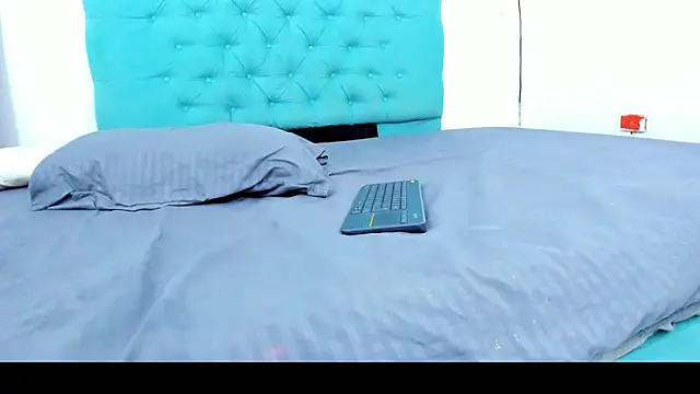 Snapshot of cris_dulce chatting on November 2025 07:18:01 PM cris dulce online show from November 2025 07:18:01 PM