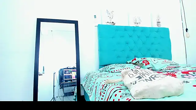 Snapshot of cris_dulce chatting on December 2025 06:24:02 PM cris dulce online show from December 2025 06:24:02 PM