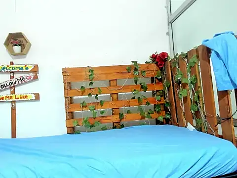 Snapshot of cris_dulce chatting on March 2026 08:15:02 PM cris dulce online show from March 2026 08:15:02 PM