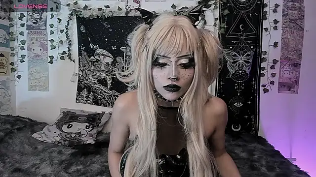 GothKitten666 online show from July 2026 07:45:02 AM