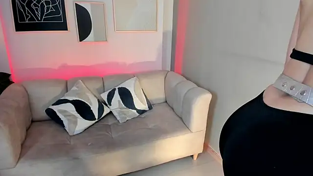 marie bass online show from February 2026 01:15:01 PM