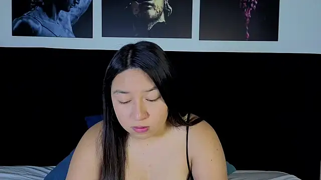 BellaRoux1 online show from February 2026 12:34:01 PM