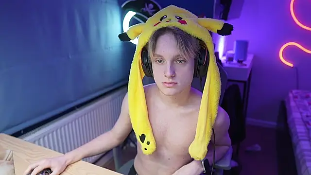 Snapshot of Serxyi chatting on January 2026 04:01:01 PM Serxyi online show from January 2026 04:01:01 PM