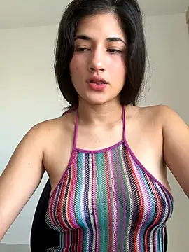Snapshot of LauraCatalina chatting on September 2025 12:51:01 PM LauraCatalina online show from September 2025 12:51:01 PM