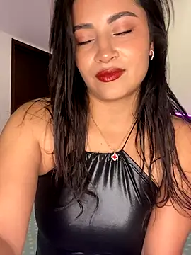 Snapshot of MiaAlarie chatting on October 2025 04:22:01 AM MiaAlarie online show from October 2025 04:22:01 AM