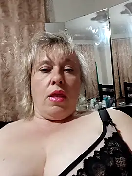 Catherine372311 online show from April 2026 07:43:01 PM