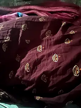 Snapshot of POOJACOUPLE chatting on October 2025 08:14:02 AM POOJACOUPLE online show from October 2025 08:14:02 AM