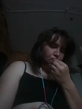 Romashka33011 online show from November 2025 10:46:02 AM