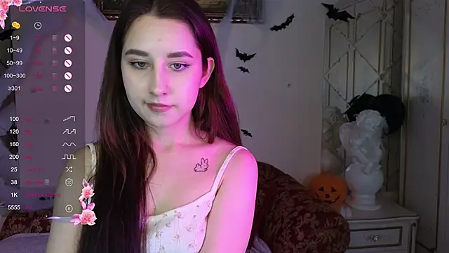 Eva Maller online show from November 2025 11:45:01 AM