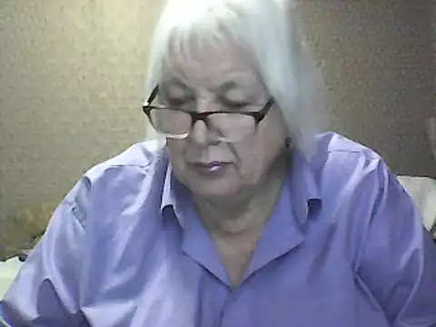 Snapshot of Alexia64231 chatting on September 2025 03:28:01 AM Alexia64231 online show from September 2025 03:28:01 AM