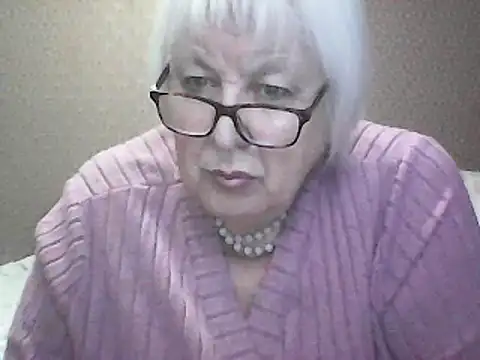 Snapshot of Alexia64231 chatting on September 2025 03:42:02 AM Alexia64231 online show from September 2025 03:42:02 AM