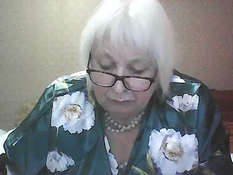 Snapshot of Alexia64231 chatting on September 2025 04:32:01 PM Alexia64231 online show from September 2025 04:32:01 PM