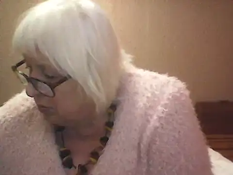 Snapshot of Alexia64231 chatting on September 2025 05:17:01 PM Alexia64231 online show from September 2025 05:17:01 PM