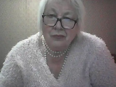 Snapshot of Alexia64231 chatting on September 2025 11:21:01 PM Alexia64231 online show from September 2025 11:21:01 PM
