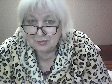 Snapshot of Alexia64231 chatting on October 2025 03:07:02 PM Alexia64231 online show from October 2025 03:07:02 PM