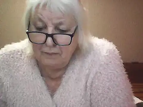Snapshot of Alexia64231 chatting on October 2025 04:49:02 PM Alexia64231 online show from October 2025 04:49:02 PM