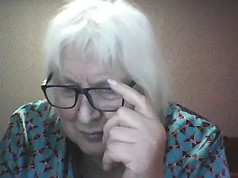 Snapshot of Alexia64231 chatting on October 2025 06:27:01 PM Alexia64231 online show from October 2025 06:27:01 PM