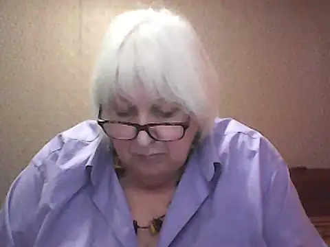 Snapshot of Alexia64231 chatting on October 2025 02:28:01 PM Alexia64231 online show from October 2025 02:28:01 PM