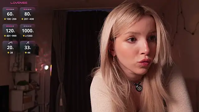 Snapshot of peachii_meow chatting on July 2026 03:03:01 PM peachii meow online show from July 2026 03:03:01 PM