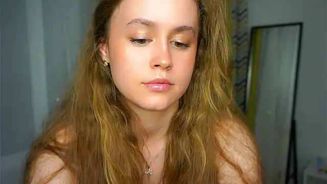 Snapshot of SusannaScholler chatting on September 2025 05:46:02 PM SusannaScholler online show from September 2025 05:46:02 PM
