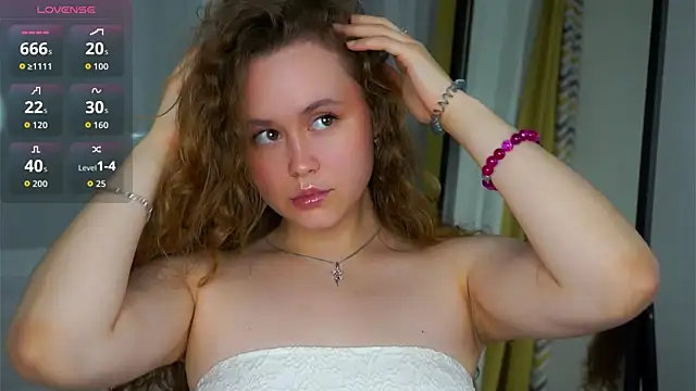 Snapshot of SusannaScholler chatting on October 2025 06:31:01 PM SusannaScholler online show from October 2025 06:31:01 PM