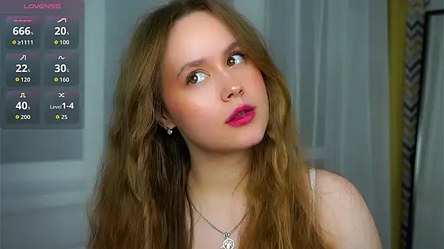 SusannaScholler online show from October 2025 07:04:02 PM