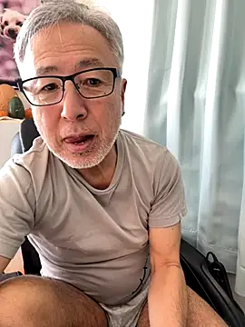 gholly2007 online show from November 2025 01:16:01 AM