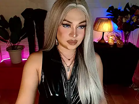 Snapshot of Pukesavurrat chatting on October 2025 07:49:02 AM Pukesavurrat online show from October 2025 07:49:02 AM