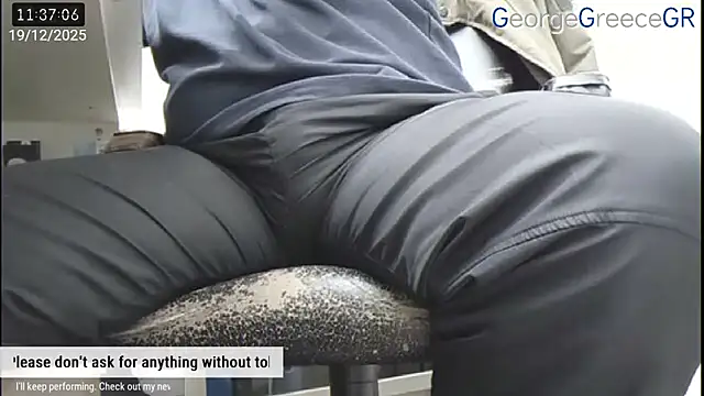 Snapshot of GeorgeGreece2025 chatting on December 2025 09:38:01 AM GeorgeGreece2025 online show from December 2025 09:38:01 AM