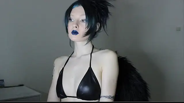 midnightsiren777 online show from March 2026 09:33:01 PM