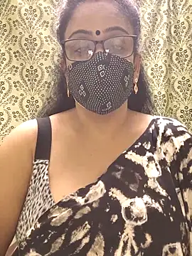 sweet-lotus online show from October 2025 05:01:01 PM