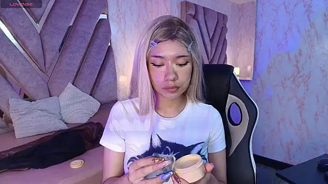 redd pandaa online show from April 2026 04:06:02 AM