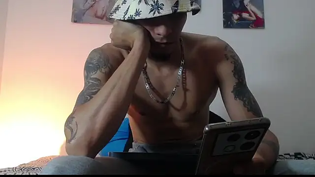 Daniel laverde online show from October 2025 03:12:02 AM