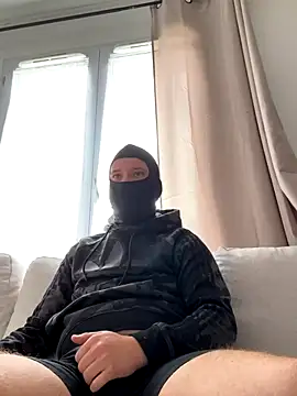 Snapshot of HommeSecret- chatting on September 2025 11:59:01 AM HommeSecret- online show from September 2025 11:59:01 AM