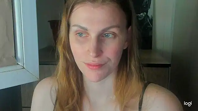 JuliaMuuun online show from July 2026 11:22:01 PM