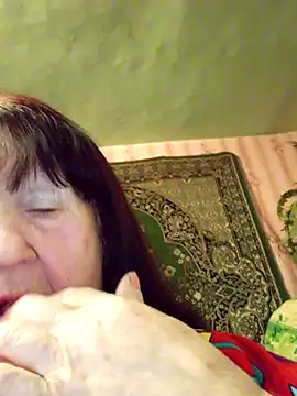 CrystalLime6411 online show from February 2026 05:17:02 PM