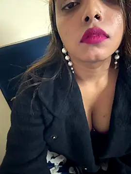 sexy-sukriti online show from December 2025 03:09:02 PM