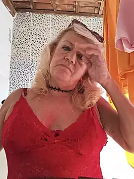 Snapshot of Belladama61 chatting on June 2026 10:41:01 AM Belladama61 online show from June 2026 10:41:01 AM