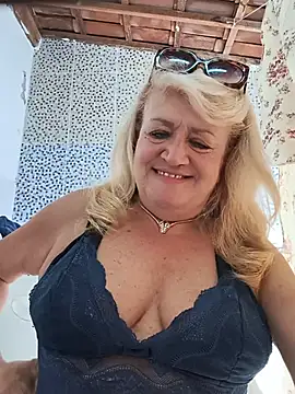 Snapshot of Belladama61 chatting on July 2026 10:30:01 AM Belladama61 online show from July 2026 10:30:01 AM