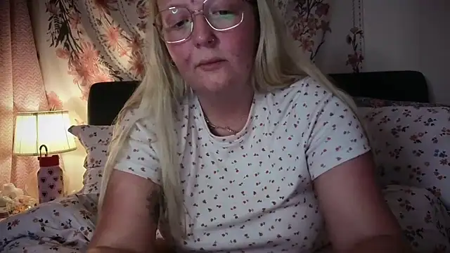 Daisyxoxo  online show from May 2026 08:58:01 PM