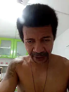 moreno25centimetro online show from November 2025 05:48:01 PM