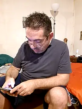 Snapshot of Jouons-ensembles2 chatting on November 2025 03:39:01 PM Jouons-ensembles2 online show from November 2025 03:39:01 PM