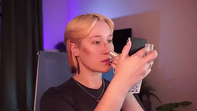 Snapshot of CinBellamy chatting on September 2025 06:14:01 AM CinBellamy online show from September 2025 06:14:01 AM