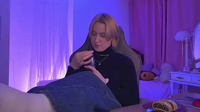 Snapshot of CinBellamy chatting on February 2026 06:11:02 AM CinBellamy online show from February 2026 06:11:02 AM