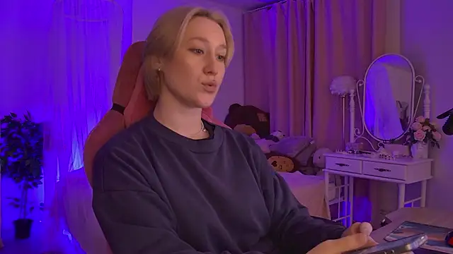 Snapshot of CinBellamy chatting on February 2026 06:08:01 AM CinBellamy online show from February 2026 06:08:01 AM